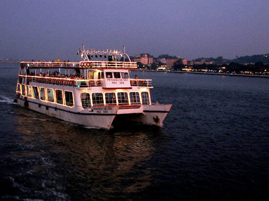 mandovi Cruise